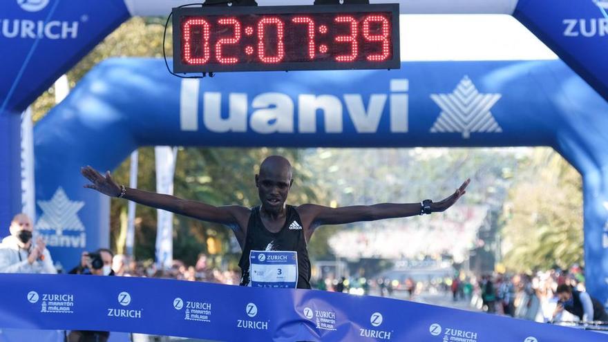 Las imágenes de la Zúrich Maratón de Málaga de 2021