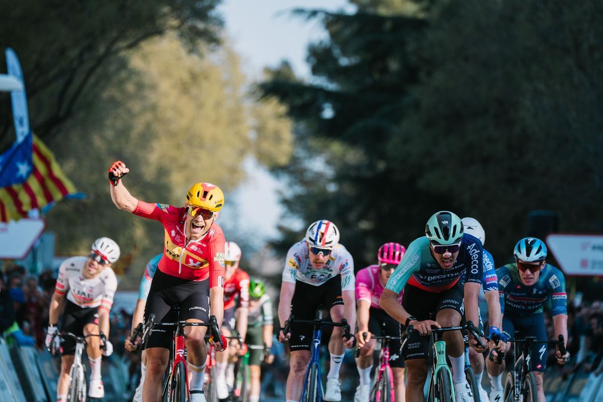 Magnus Cort ha estat el ciclista més veloç en l’arribada a Banyoles