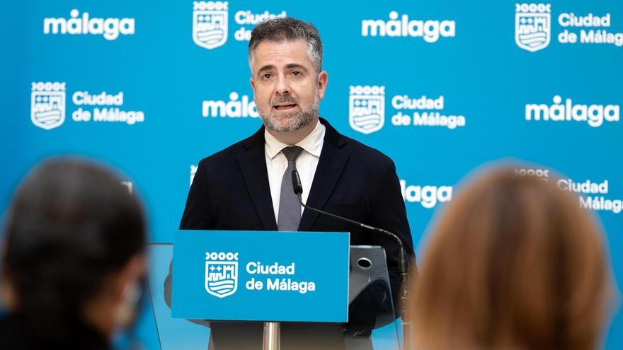 Carlos Conde presenta el informe que destaca la solvencia financiera del Ayuntamiento de Málaga para afrontar grandes proyectos como el Auditorio de la Música.