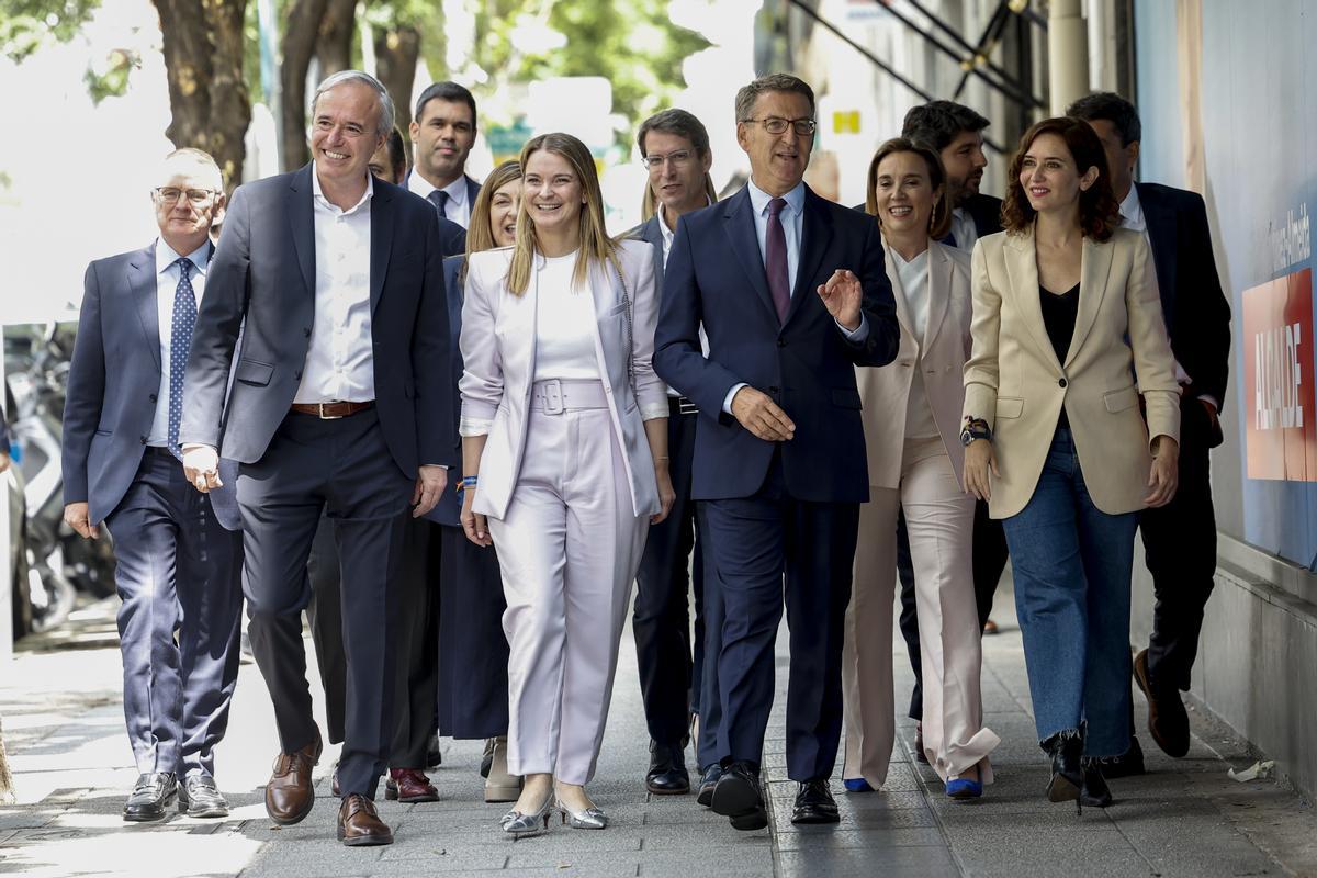 Reunión del comité de dirección del Partido Popular, con el asturiano Diego Canga a la derecha del todo