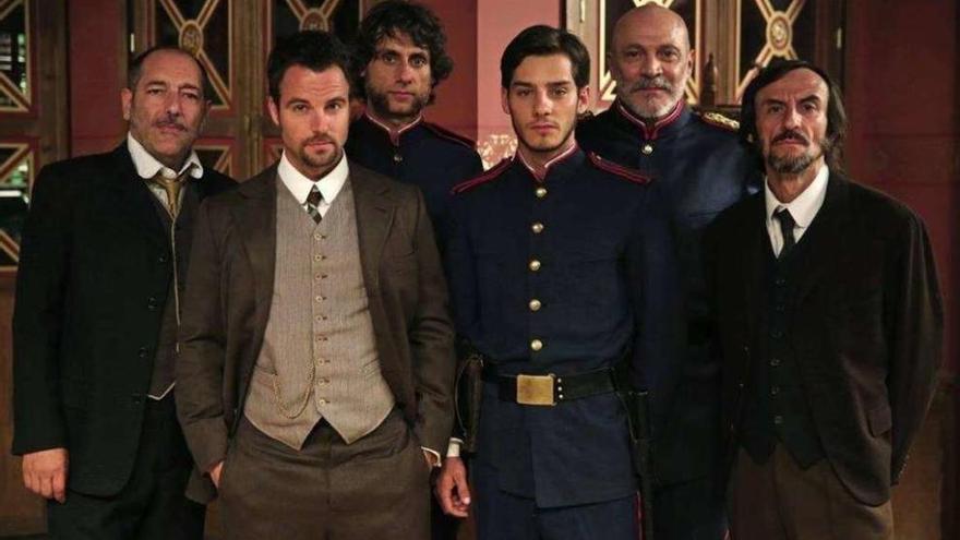 Protagonistas de la serie &#039;Víctor Ros&#039; de TVE.