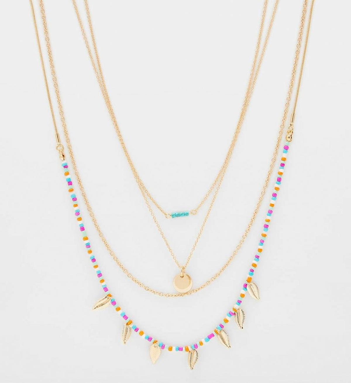 Set de collares de Bershka (precio: 7,99 euros)