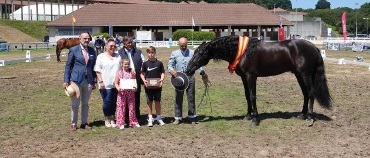 El campeón del concurso de Pura Raza Española (PRE) fue “Faraón JF V”.