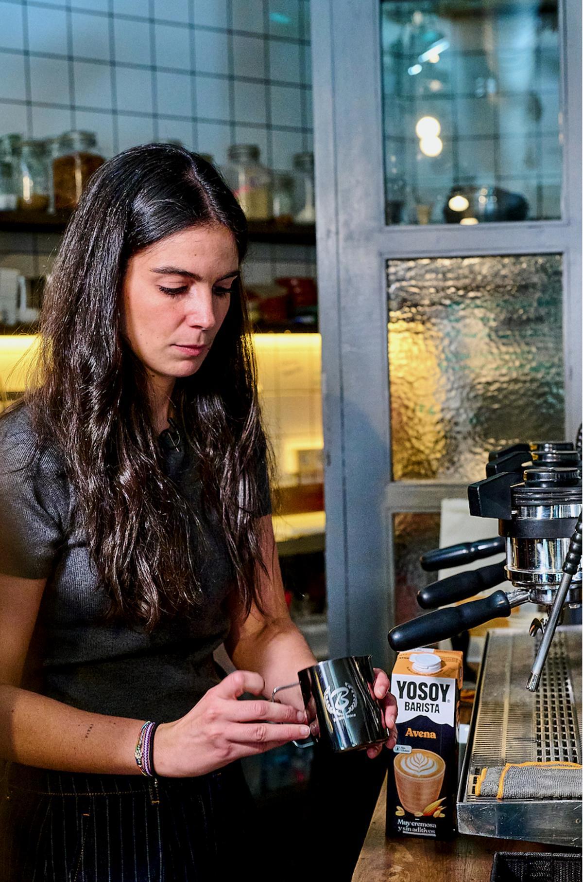Ana Basabe, la experta en café que te explica por qué debes evitar el torrefacto.