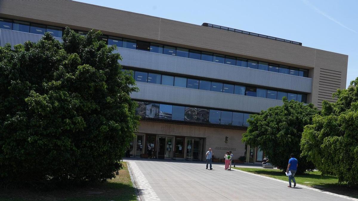 Los juzgados de la provincia sufren un atasco que supera los 1.000 asuntos por sala.