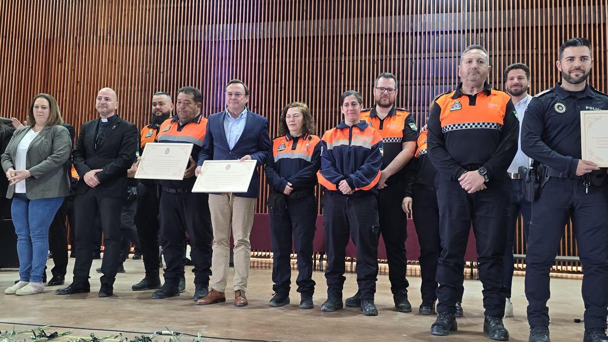 Adamuz homenajea a los héroes de la tragedia