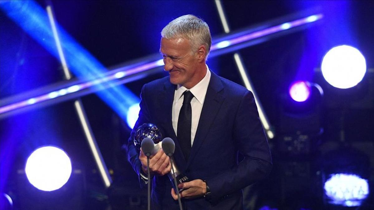 Didier Deschamps fue elegido mejor entrenador del año