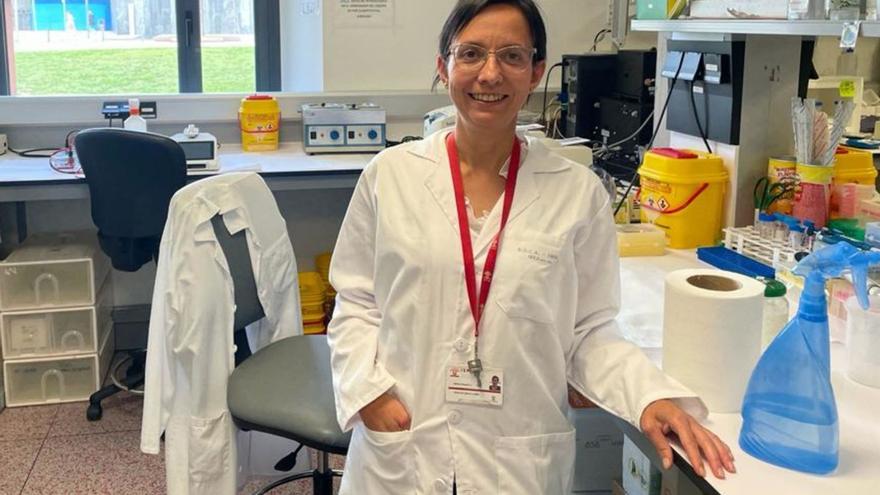 Mónica Álvarez, en su laboratorio del ISPA, en Oviedo. | LNE