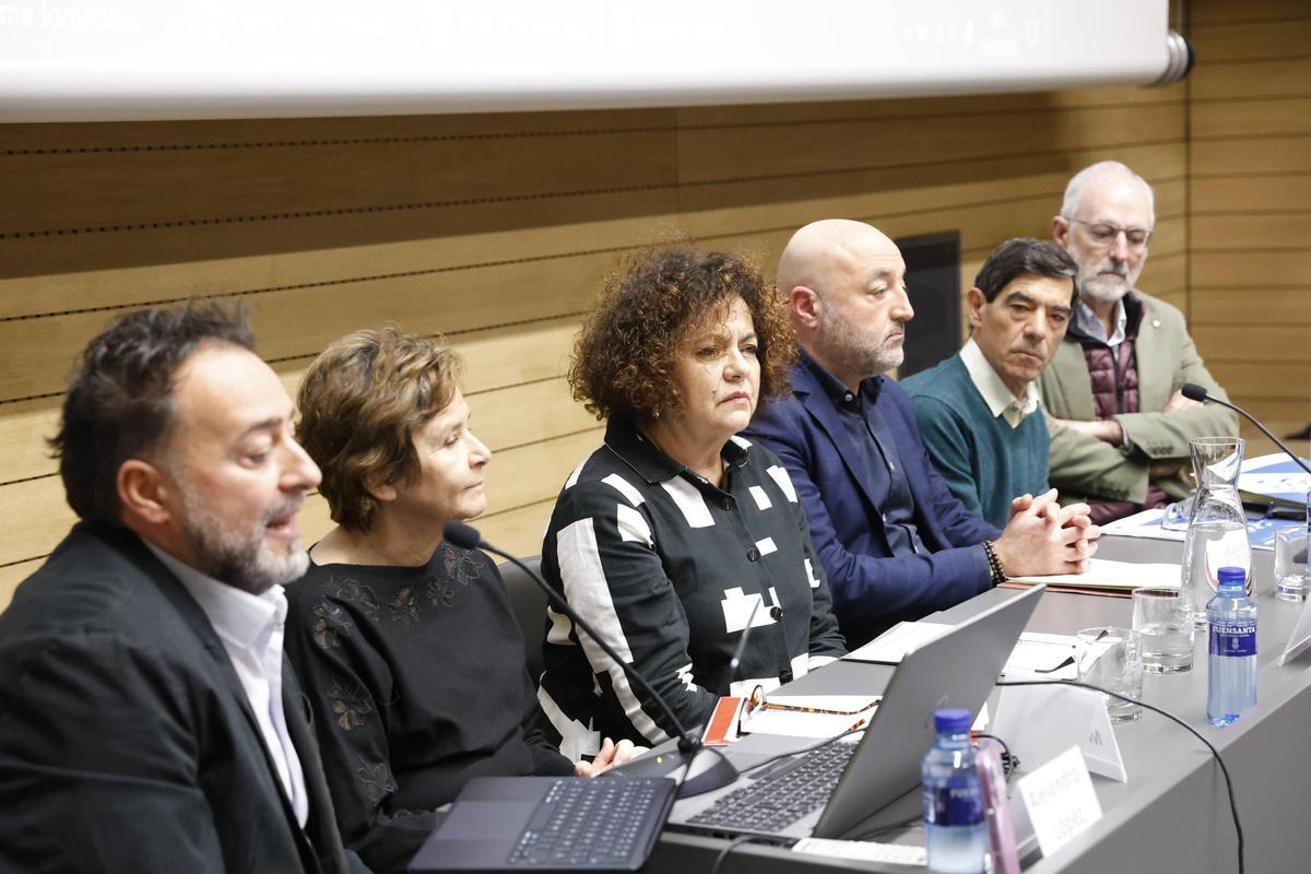 La jornada sobre sinhogarismo en Gijón, en imágenes