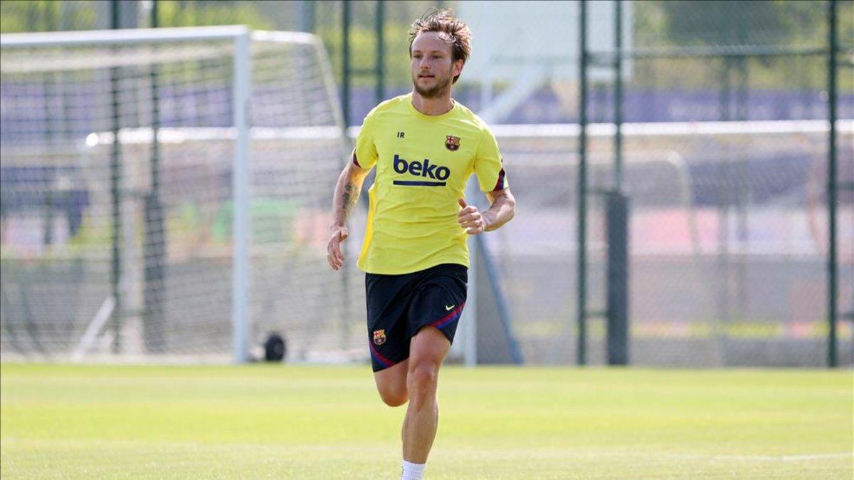 Rakitic puede salir