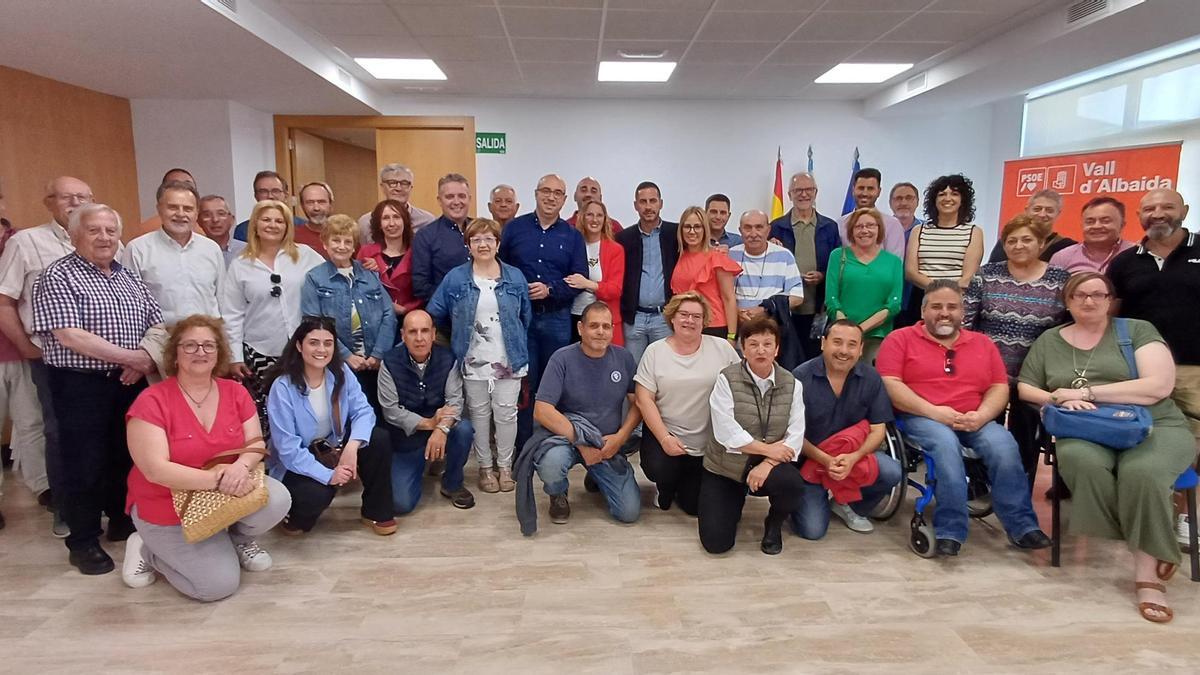 Asistentes al comité comarcal del PSPV de la Vall d'Albaida.