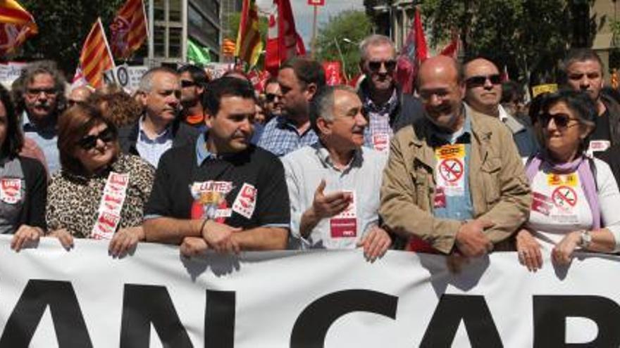 Els dos líders sindicals de CCOO i UGT, Joan Carles Gallego i Josep Maria Àlvarez, a l&#039;inici de la manifestació del Primer de Maig del 2013