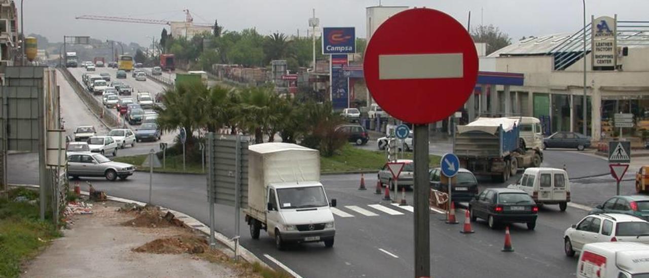 Imagen de la avenida de Jaume I desde el alto que forma la calle de Gràcia.