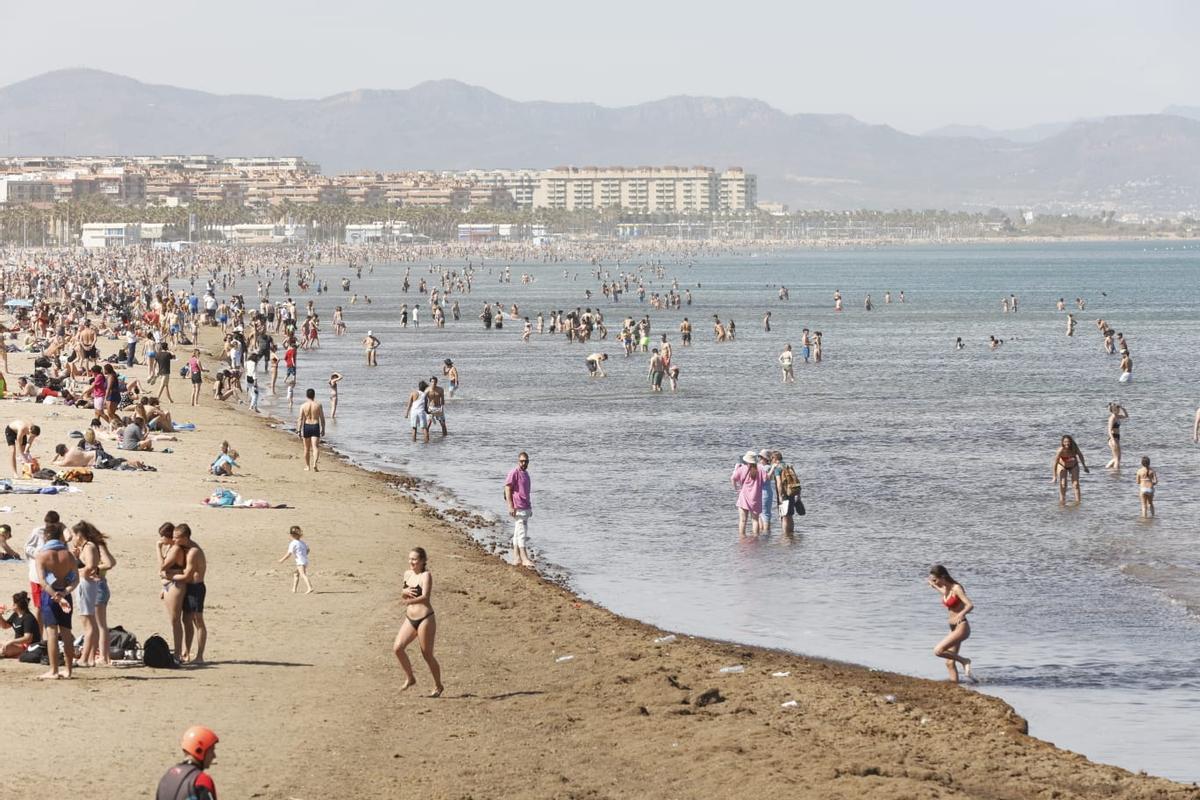 Calor estival en València en pleno mes de abril