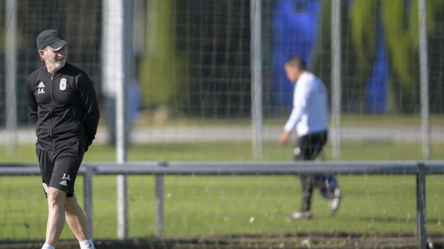 Anquela, durante el entrenamiento de ayer