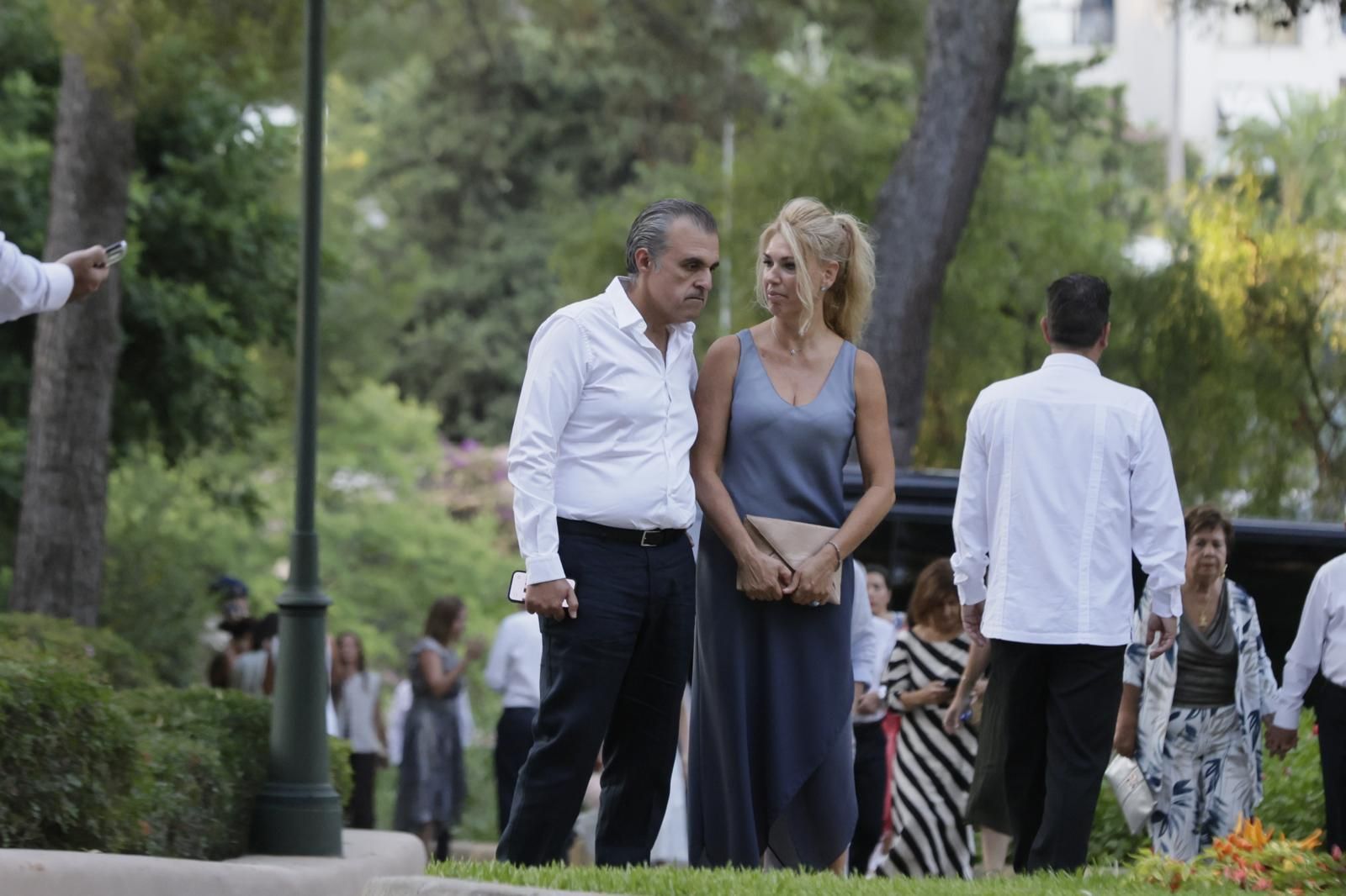 Los Reyes reciben a la sociedad balear en Marivent