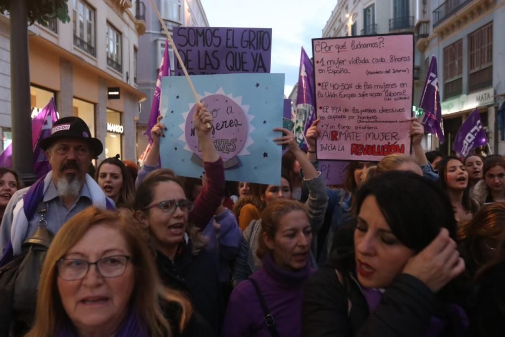 Miles de manifestantes colapsan el centro de Málaga en una marcha que comenzaba con polémica con Francisco de la Torre