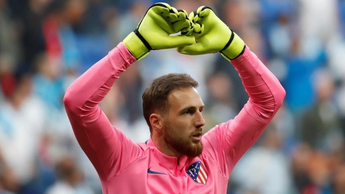 Jan Oblak, en el calentamiento previo a la final de al Liga Europa ante el Olympique de Marsella.