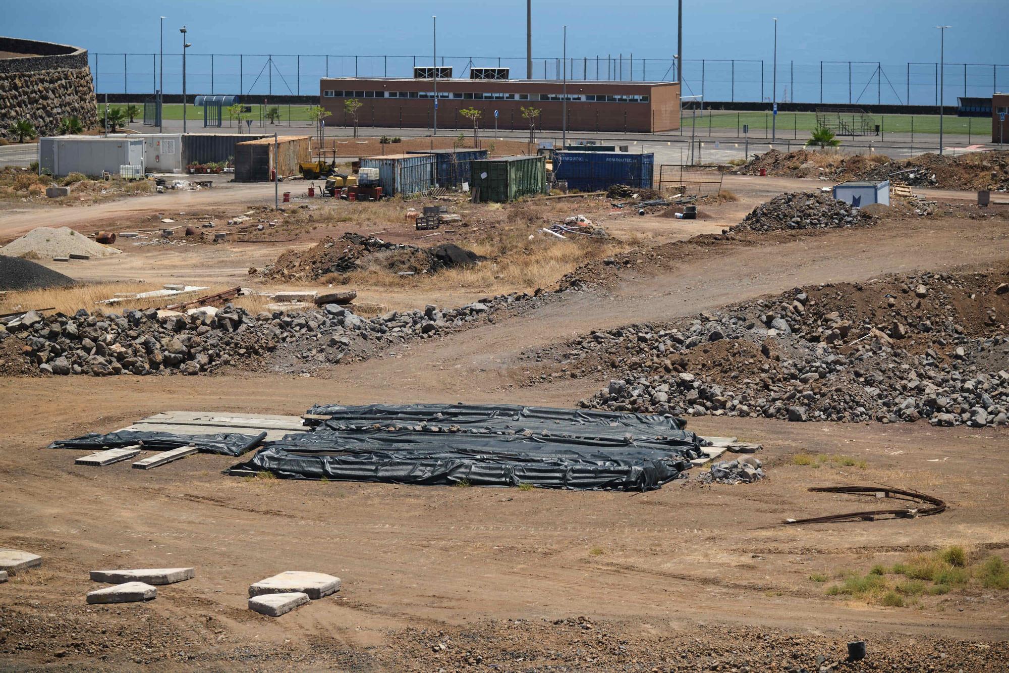 Instalación de los escenarios del RBF Tenerife en La Laguna