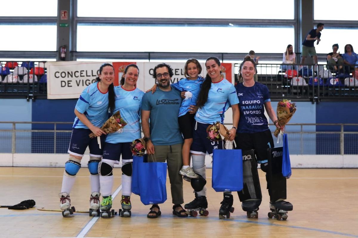 Las jugadores que fueron homenajeadas.