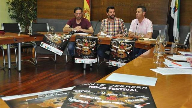Tente Jerrera, el rock chinato toca unido