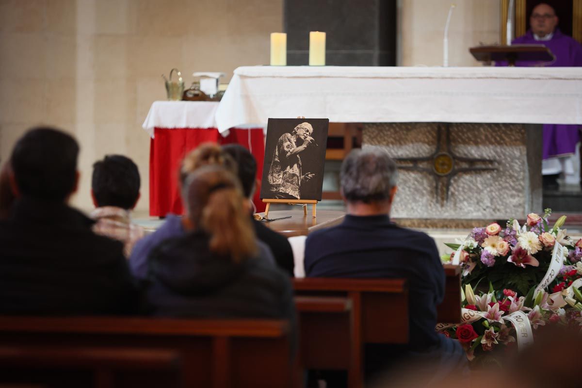 El funeral de Tito Zornoza, en imágenes