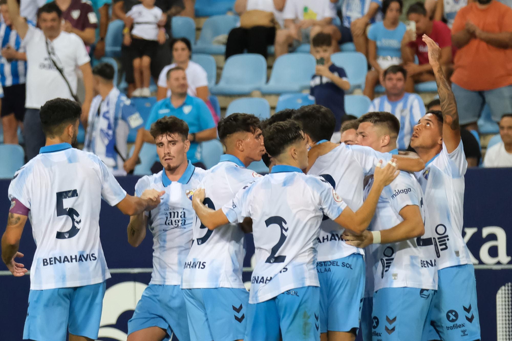 Málaga CF - Antequera CF: el Trofeo Costa del Sol, en imágenes