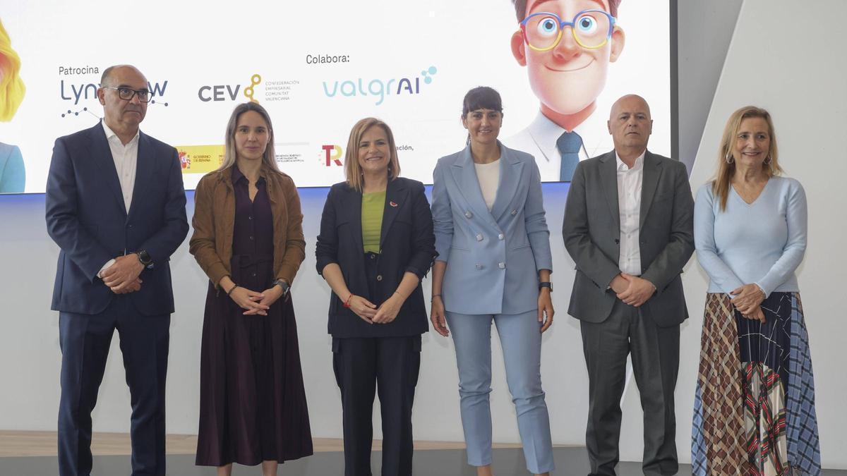 Manuel Palomar, Aleida Alcaide, Pilar Bernabé, María González, Joan-Carles Martí y Eva Blasco.