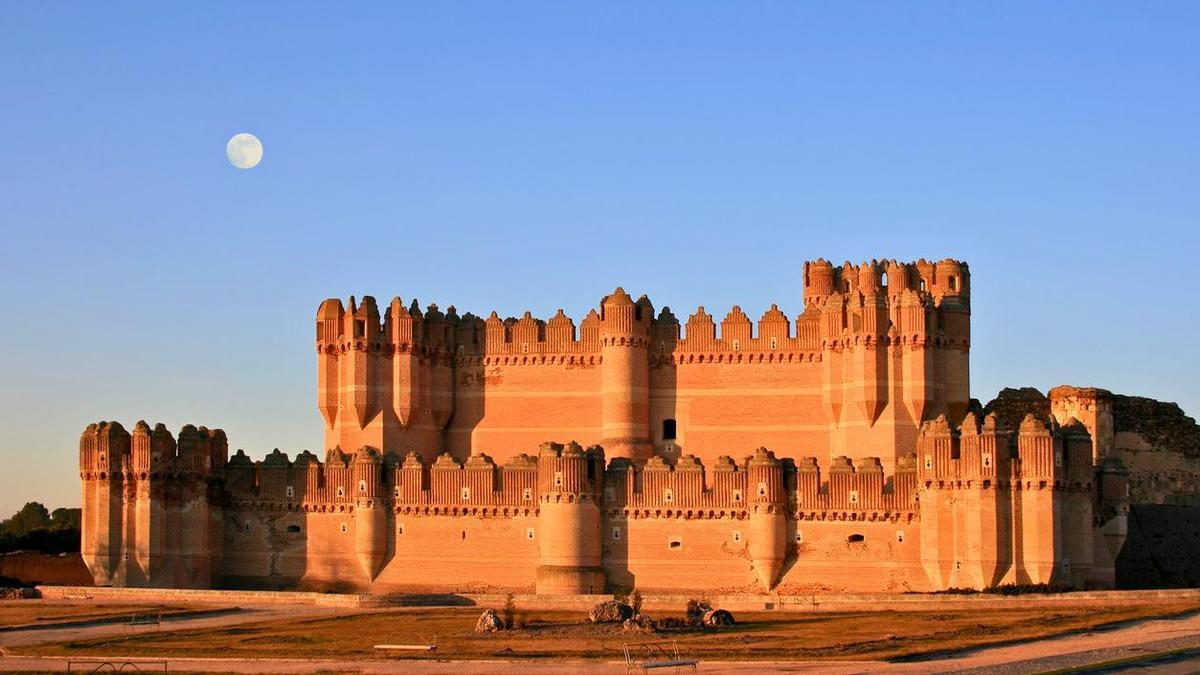 La curiosa fortaleza de Castilla construida con ladrillo