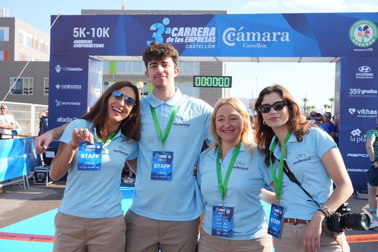 Búscate en las fotos de la Carrera de las Empresas en Castellón