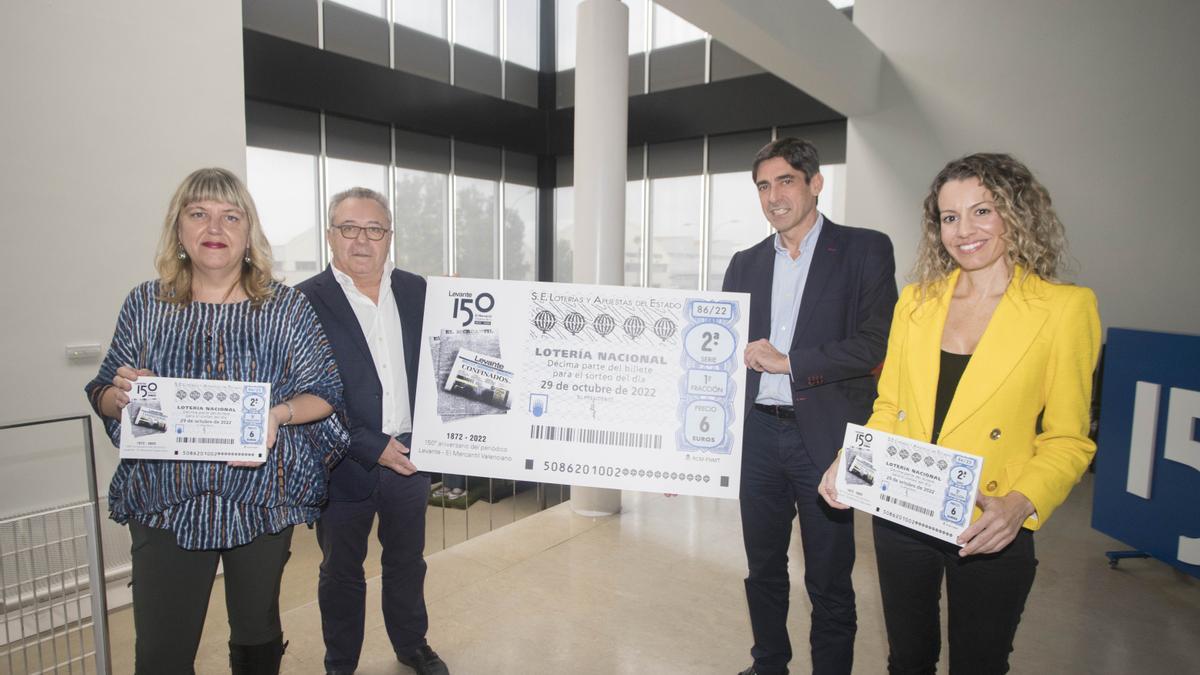 Isabel Olmos, Javier Salañer, Andrés Sánchez y Silvia Tomás en la presentación del décimo conmemorativo.