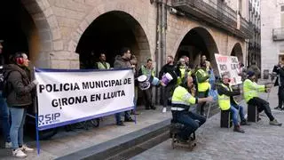 Tres protestes simultànies marquen el ple de Girona: alumnes del Cartanyà, treballadors municipals i policies