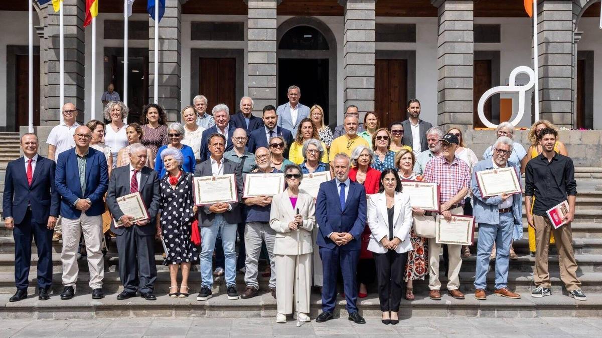 Homenaje a los empleados públicos represaliados de Las Palmas y San Lorenzo