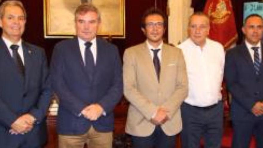 La UD, recibida con &#039;honores&#039; en Cádiz