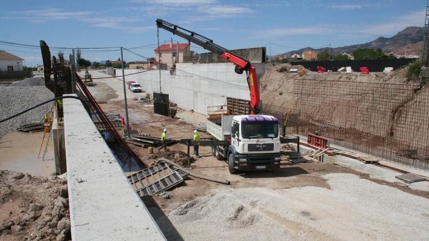 Reclaman un colector de pluviales bajo el Tramo I de la Ronda Central de Evacuación de Lorca