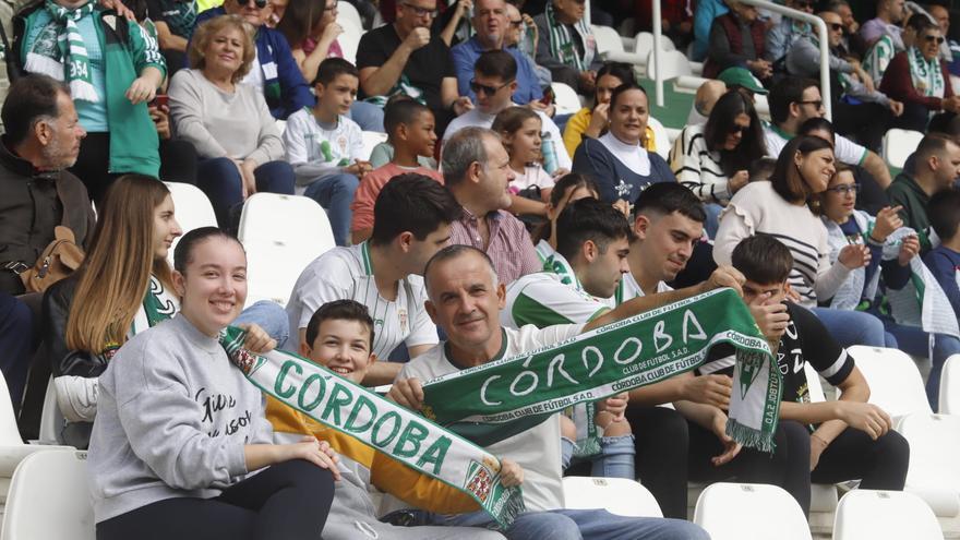Córdoba CF-AD Ceuta: las imágenes de la afición en El Arcángel