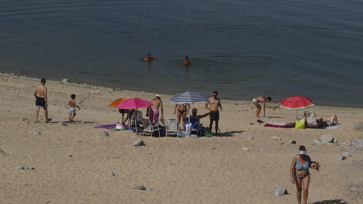 Playa de Ricobayo- Muelas del Pan.