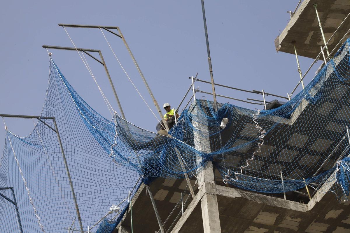 Viviendas nuevas en plena construcción.