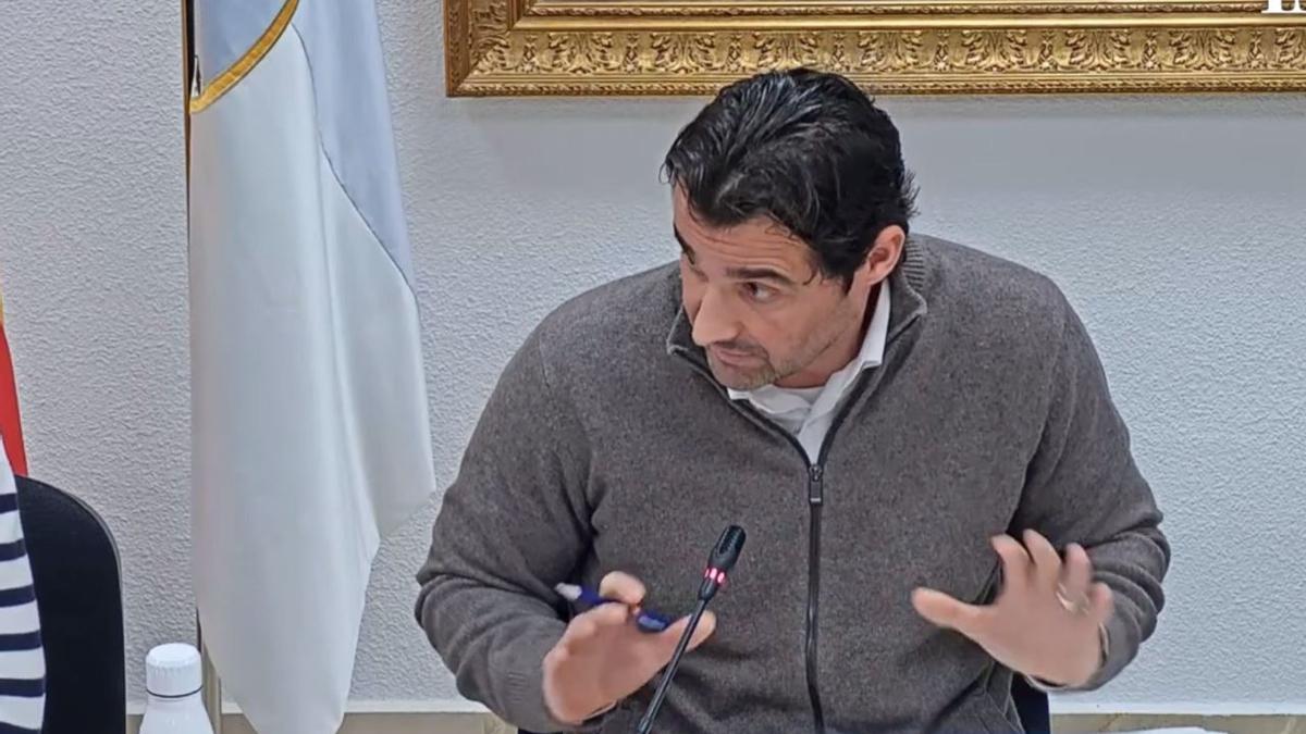 Debate en el pleno de Torrevieja sobre la polémica factura de 850 euros por un almuerzo de Navidad