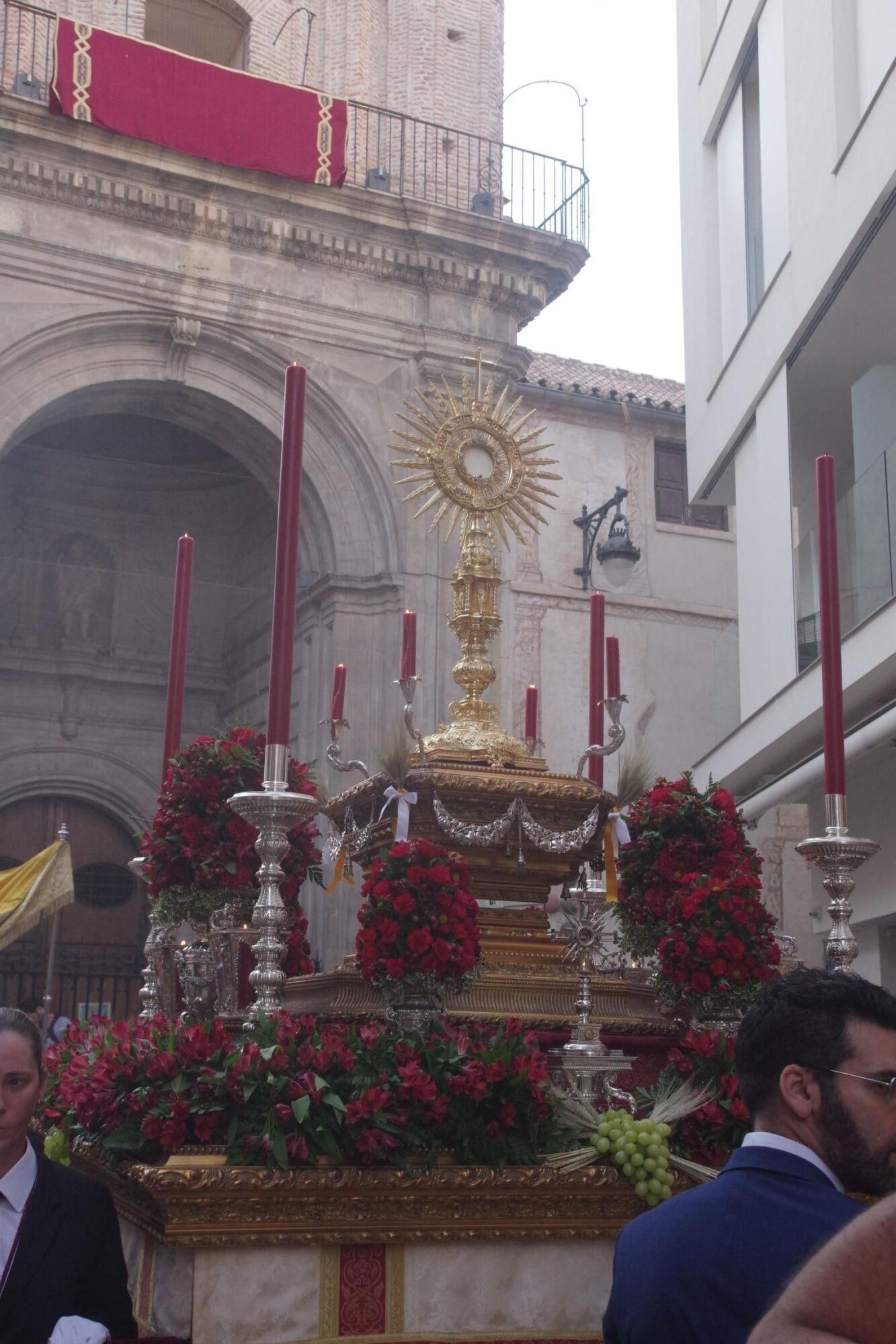 La archicofradía de los Dolores de la Parroquia de San Juan celebra, un año más, en la semana posterior a la Solemnidad del Corpus Christi, su Procesión de Minerva con Jesús Sacramentado