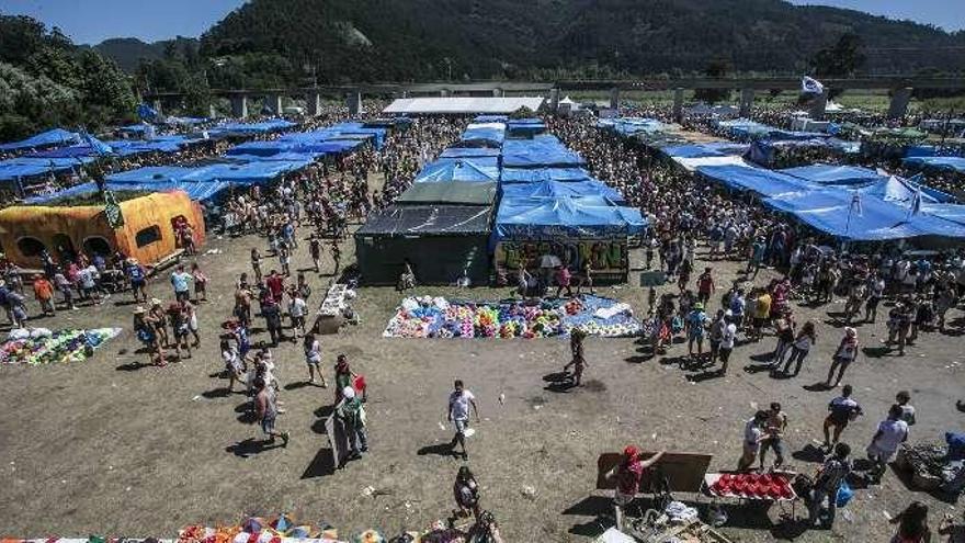 El recinto del Xiringüelu, durante la fiesta del año pasado.