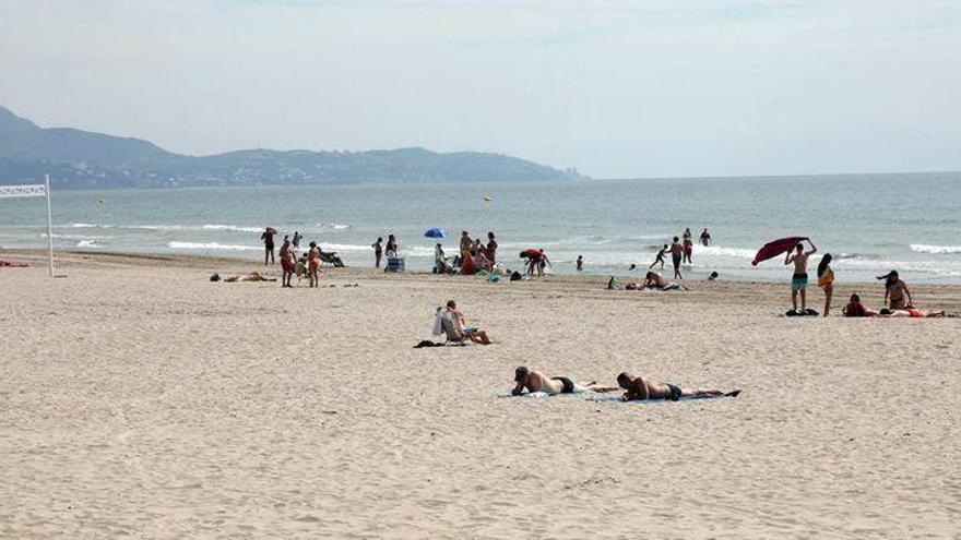 El Consell aprueba la regulación para garantizar una mayor seguridad en las playas ante el coronavirus