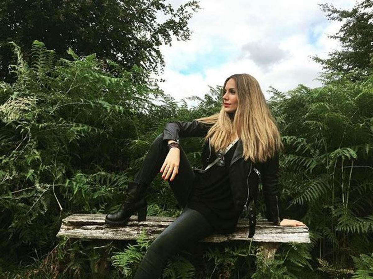 Edurne luciendo melena en plena naturaleza