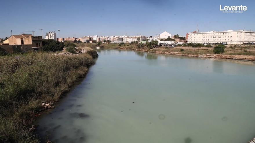 Así está el agua del tramo final del futuro Parque de Desembocadura de València