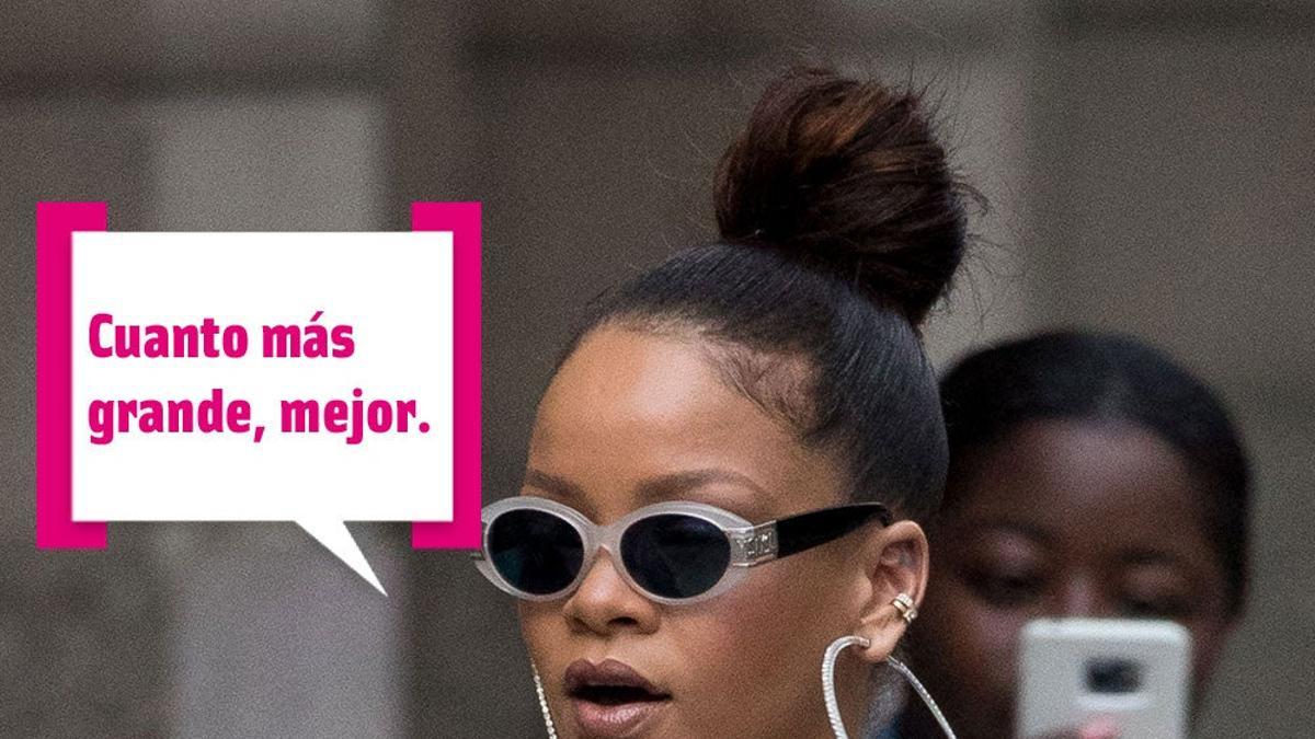 Rihanna con ropa extragrande