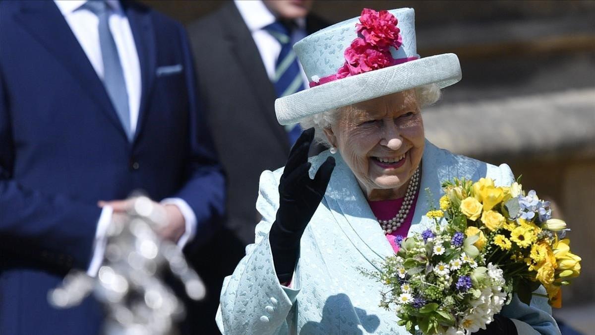 Isabel II, esta mañana, en la Misa de Pascua en Windsor