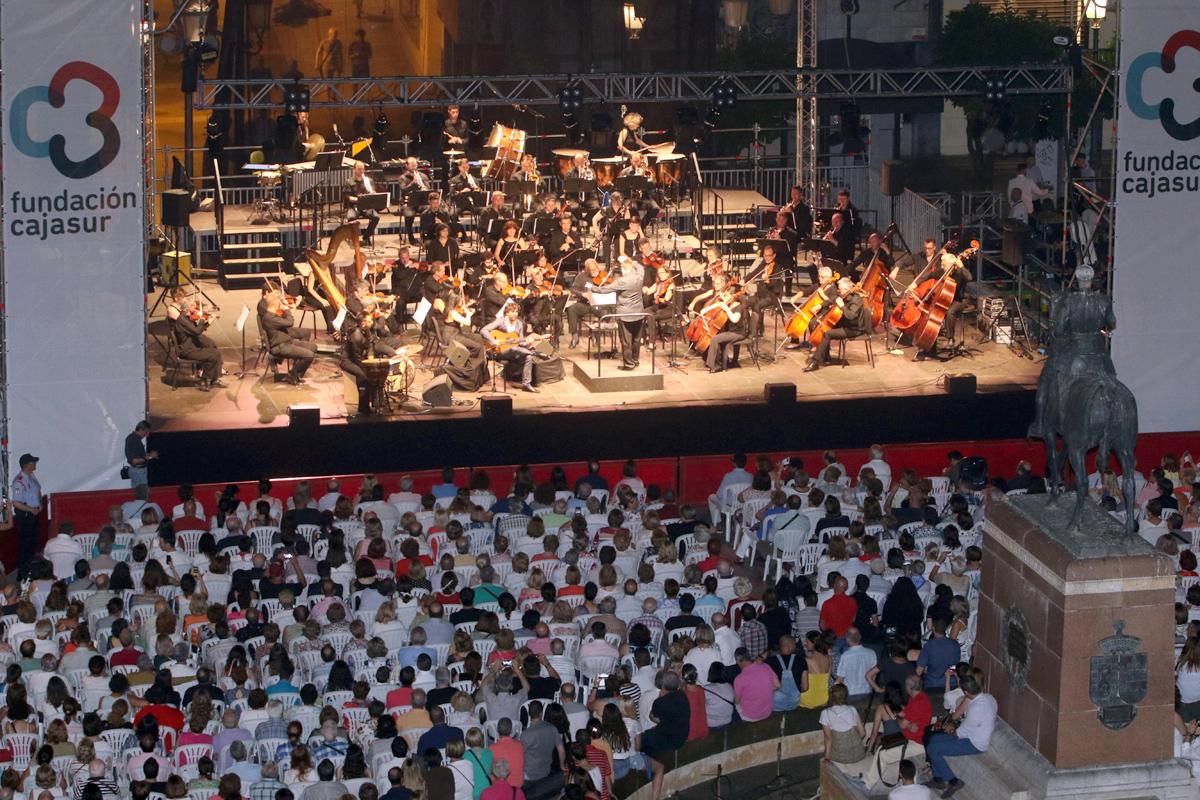 FOTOGALERIA / Las mejores imágenes de la Noche Blanca del Flamenco