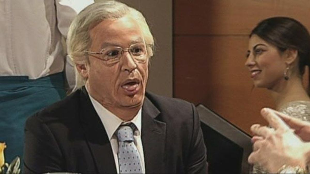 Tu i jo som tres. Per Ferran Monegal.