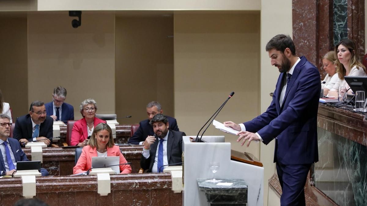 El presidente provincial de Vox, José Ángel Antelo, este jueves durante el Debate del estado de la Región.