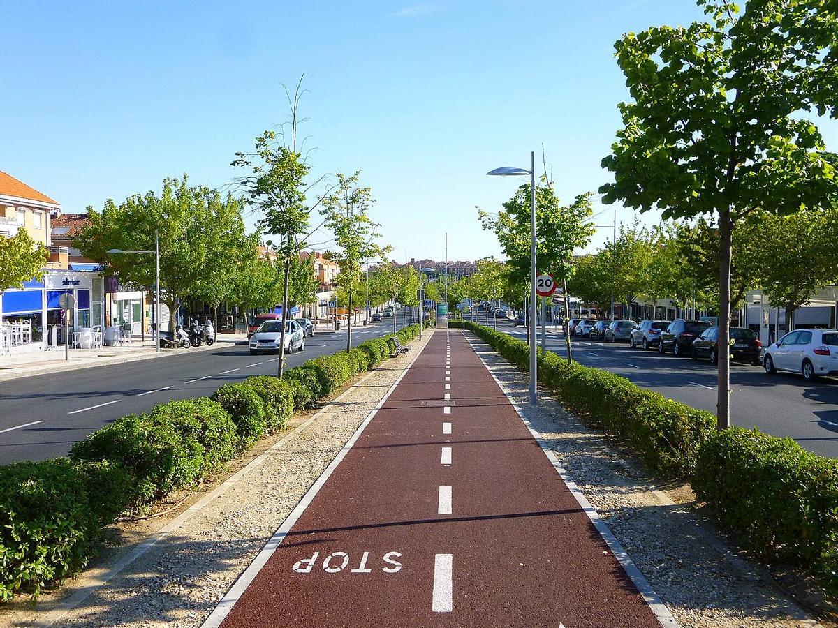 Carril bici en Boadilla del Monte.
